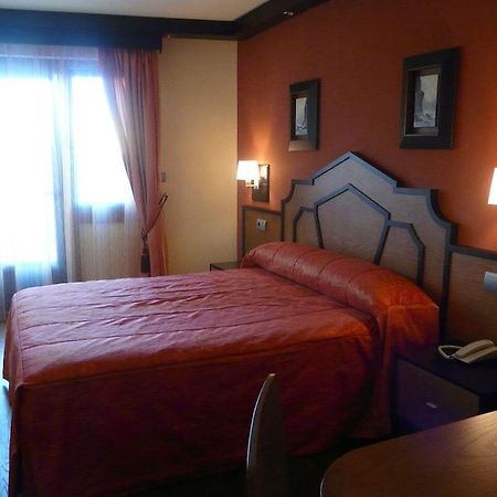 Hotel Tio Manolo De Noia Eksteriør billede